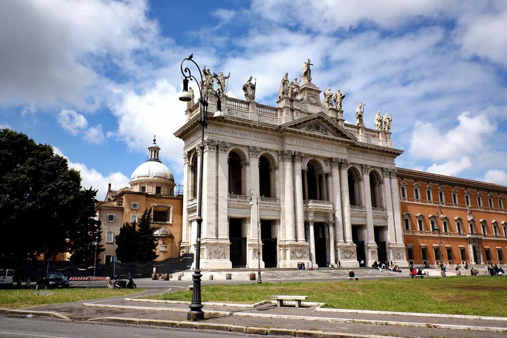 LCH-Lateran Charming House Apartment Rome Ruang foto
