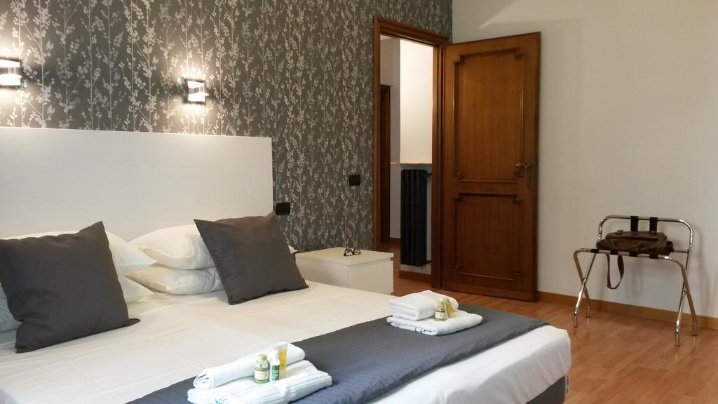 LCH-Lateran Charming House Apartment Rome Ruang foto